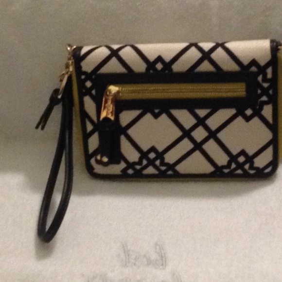 COPY - Wristlet With Phone Case - Picture 2 of 3